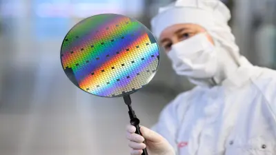 Bosch presenta su tercera generación de chips de carburo de silicio (SiC), que ofrecen un 20 % más de rendimiento